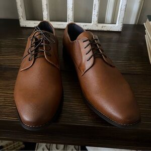 New Steven Madden men’s Fenyx Cognac dress shoes lace-up heel height 11 brown